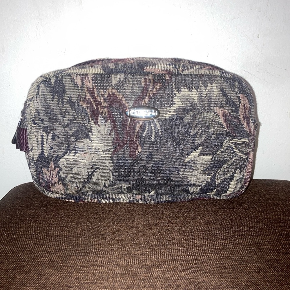 Pierre Cardin Toiletry Bag/ Dopp Kit/ Make Up Bag/Travel with Leaf Pattern